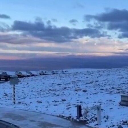 Снег над Атакамой: Невероятная погодная аномалия в самой сухой пустыне Земли