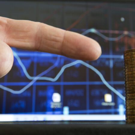 Индекс доллара резко упал: каковы последствия для экономики России?