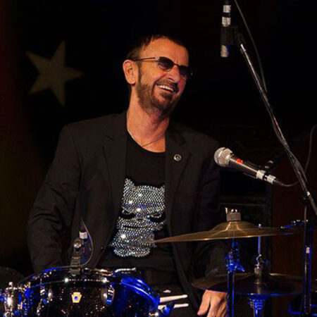 Возраст по барабану: Ринго Старр отмечает 85-летие