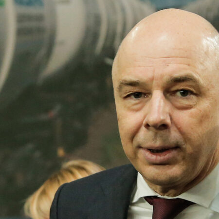 Минфин отчитался за прошлогодний бюджет: бедных стало меньше, госдолг вырос