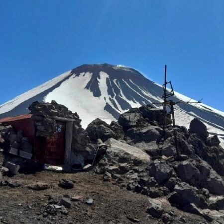 На Камчатке предостерегают от посещения активных вулканов