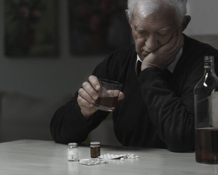 Нарастающая проблема: алкоголизм среди пожилых людей