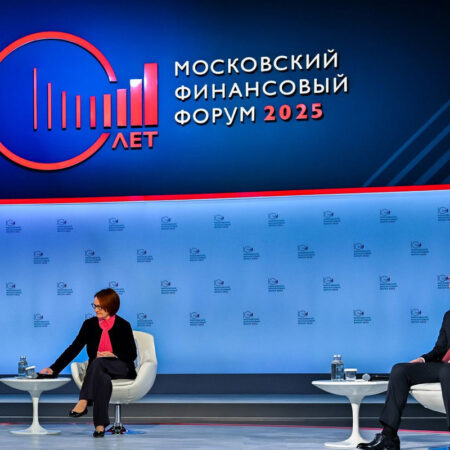 Власти о рецессии и третьем союзнике России