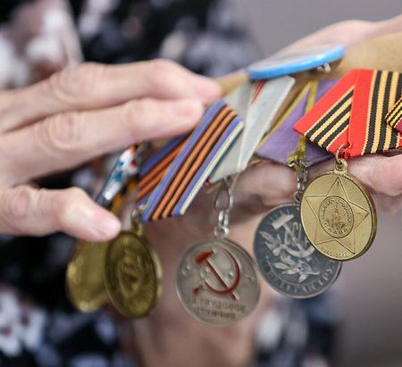 С 1 февраля 2026 года проиндексируют выплаты инвалидам, ветеранам и Героям России