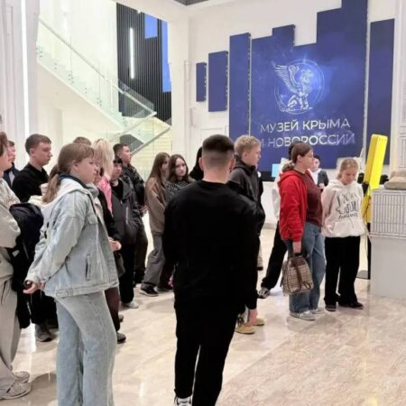 Министр Кравцов призывает школьников России посетить «Новый Херсонес»