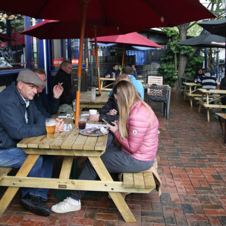 Похмелье бьёт по экономике Британии: «Вечно пьяный Джонни» теряет миллиарды