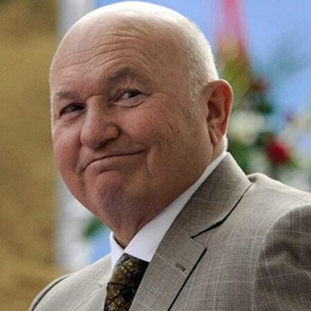 Путин утвердил план мероприятий к 90-летию со дня рождения Юрия Лужкова