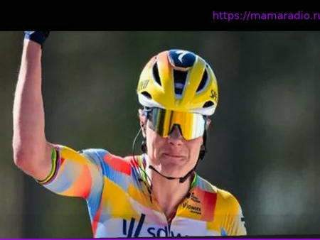 Лотте Копецки впервые завоевала «Милан — Сан-Ремо», победив в спринте небольшой группы