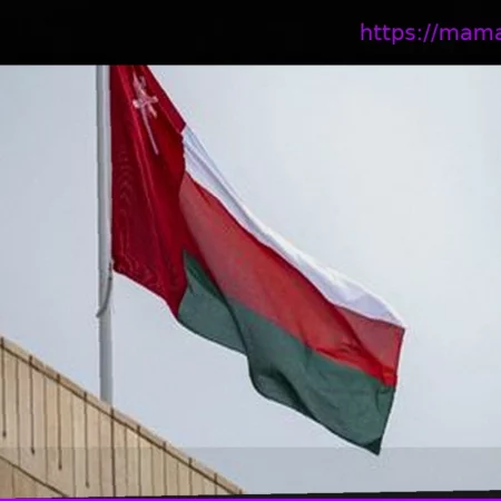 «Немыслимо, чтобы такое случилось в Дубае»: Туристы массово покидают эмират через Оман
