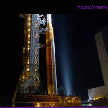 Система ракеты-носителя для лунной миссии НАСА «Артемида-2» вернулась на стартовый комплекс