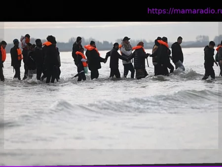 Более 250 мигрантов пересекли Ла-Манш из Франции на фоне благоприятных погодных условий