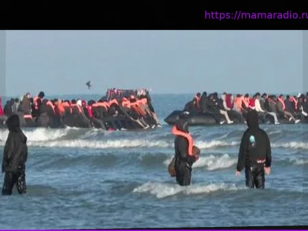 У берегов Па-де-Кале спасено вышедшее из строя судно с 78 мигрантами на борту