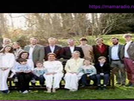 Гийом и Стефания Люксембургские: Новые семейные фотографии – но принц Франсуа не может усидеть на месте