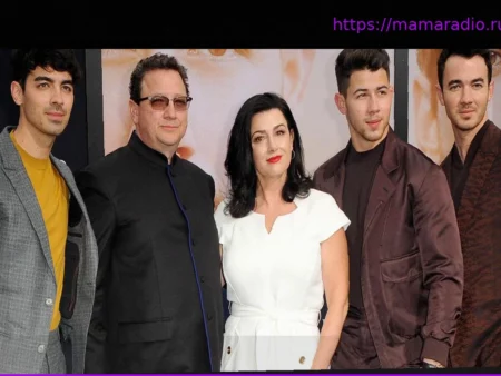 Мать Jonas Brothers перенесла инсульт