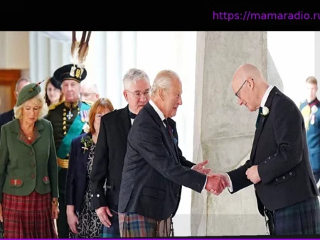 Im Kilt: Charles eröffnet schottisches Parlament